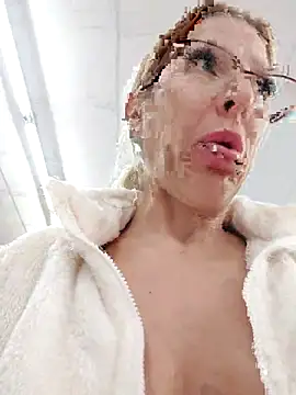 blondyruby online show from 12, 11, 2025