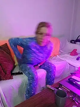 blondyruby online show from 15, 12, 2025