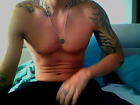 Skater29xx2 online show from 26, 2, 2025