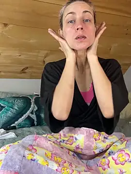 Snapshot of DanaeJustine chatting on 11, 3, 2025 DanaeJustine online show from 11, 3, 2025