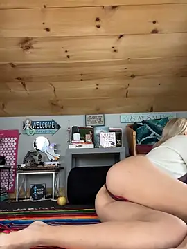 Snapshot of DanaeJustine chatting on 23, 9, 2025 DanaeJustine online show from 23, 9, 2025