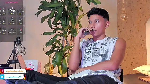 Angel esteban fx online show from 1, 2, 2025