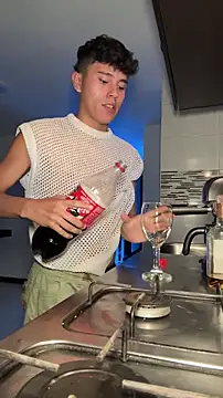 Angel esteban fx online show from 15, 2, 2026