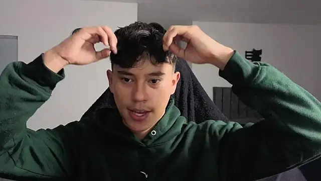 Snapshot of Angel_esteban_fx chatting on 9, 6, 2026 Angel esteban fx online show from 9, 6, 2026