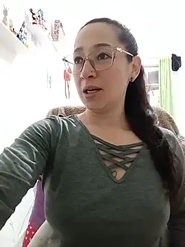 emilypoppy3 online show from 31, 7, 2026