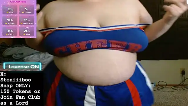 Snapshot of Stoniiiboo chatting on 14, 12, 2025 Stoniiiboo online show from 14, 12, 2025