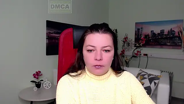 Lily flower7 online show from 4, 12, 2025