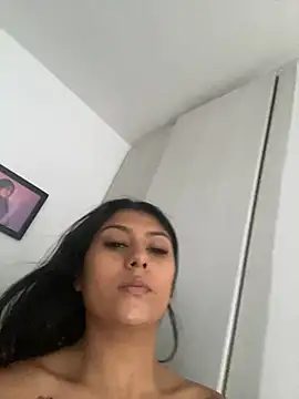 Snapshot of CandyRoxx1_ chatting on 8, 2, 2025 CandyRoxx1 online show from 8, 2, 2025