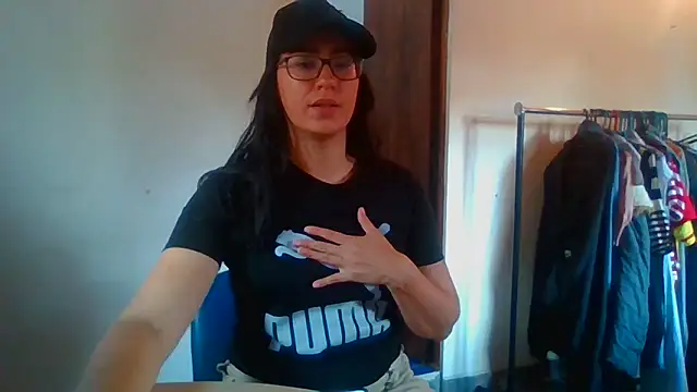 Snapshot of brittanycheeks chatting on 10, 3, 2025 brittanycheeks online show from 10, 3, 2025