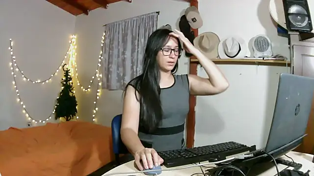 Snapshot of brittanycheeks chatting on 14, 9, 2025 brittanycheeks online show from 14, 9, 2025