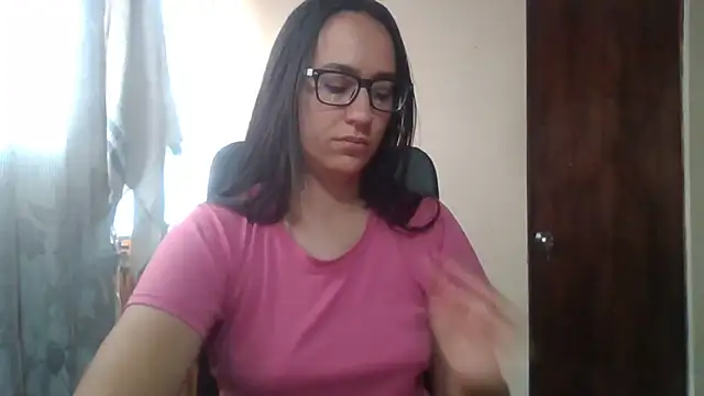 brittanycheeks online show from 23, 4, 2026