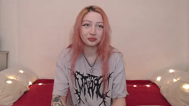 Emily hardcore online show from 29, 4, 2026