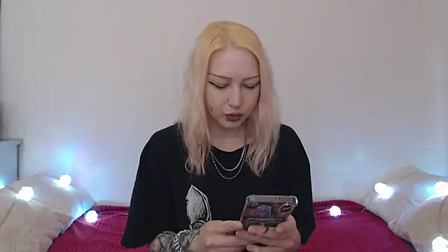 Emily hardcore online show from 26, 6, 2026
