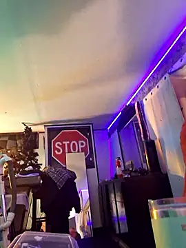 samone9 online show from 5, 12, 2024