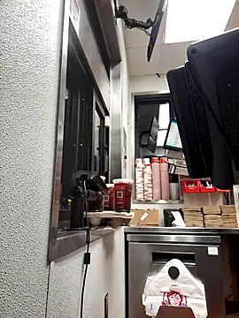 samone9 online show from 17, 3, 2025