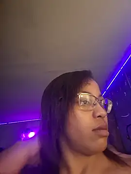 samone9 online show from 17, 3, 2025