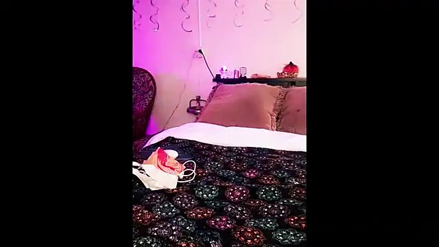 samone9 online show from 25, 10, 2025