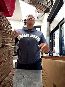 samone9 online show from 9, 11, 2025