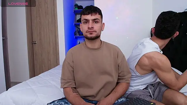 Snapshot of Aron-santoro chatting on 19, 2, 2026 Aron-santoro online show from 19, 2, 2026