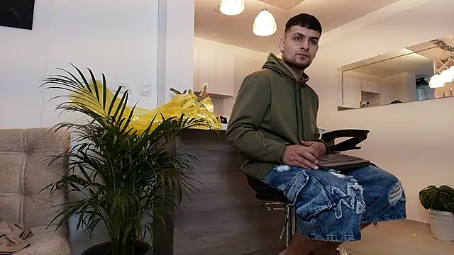 Snapshot of Aron-santoro chatting on 12, 3, 2026 Aron-santoro online show from 12, 3, 2026