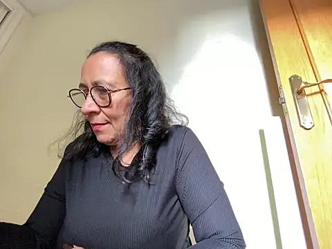 Snapshot of sweeviolet chatting on 23, 1, 2025 sweeviolet online show from 23, 1, 2025