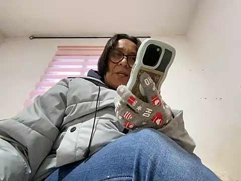 Snapshot of sweeviolet chatting on 5, 2, 2026 sweeviolet online show from 5, 2, 2026