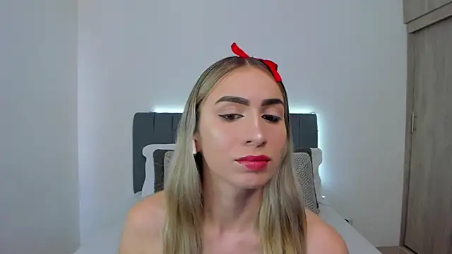 im sarah34 online show from 28, 4, 2026