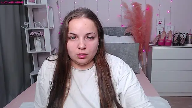 Crazyy girl  online show from 17, 1, 2026