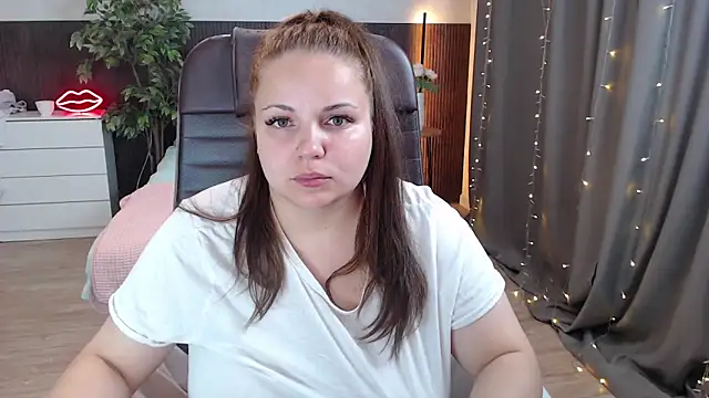 Crazyy girl  online show from 21, 6, 2026