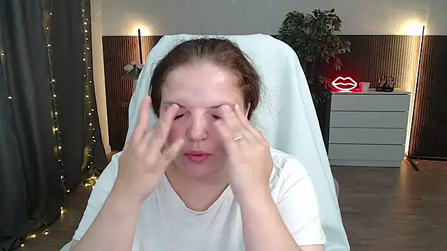 Crazyy girl  online show from 26, 6, 2026