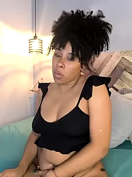 Snapshot of EmmilyBrant chatting on 16, 3, 2025 EmmilyBrant online show from 16, 3, 2025