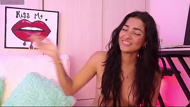 Snapshot of Yues050600 chatting on 26, 12, 2024 Yues050600 online show from 26, 12, 2024