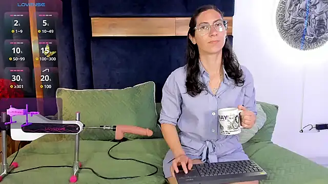 Snapshot of Andromeda-jade chatting on 8, 2, 2025 Andromeda-jade online show from 8, 2, 2025