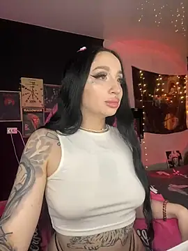 Snapshot of Molly__Moon chatting on 6, 12, 2024 Molly  Moon online show from 6, 12, 2024