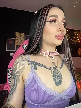 Snapshot of Molly__Moon chatting on 18, 12, 2024 Molly  Moon online show from 18, 12, 2024