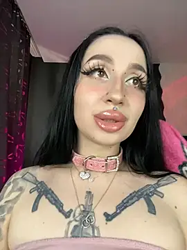 Snapshot of Molly__Moon chatting on 20, 2, 2025 Molly  Moon online show from 20, 2, 2025