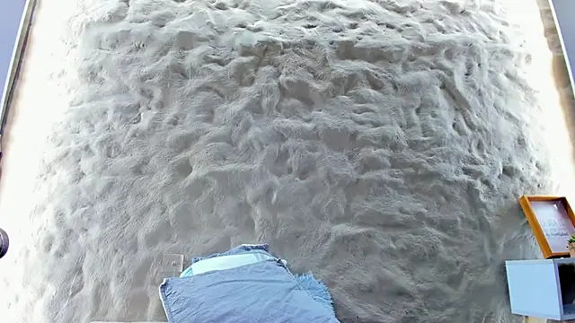 Isa  Blanc online show from 22, 3, 2025