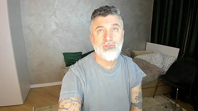 Snapshot of BlowMyXXL chatting on 7, 2, 2025 BlowMyXXL online show from 7, 2, 2025