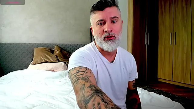 Snapshot of BlowMyXXL chatting on 18, 2, 2025 BlowMyXXL online show from 18, 2, 2025