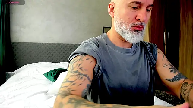 Snapshot of BlowMyXXL chatting on 28, 2, 2025 BlowMyXXL online show from 28, 2, 2025