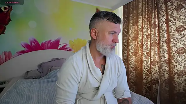 BlowMyXXL online show from 17, 12, 2025