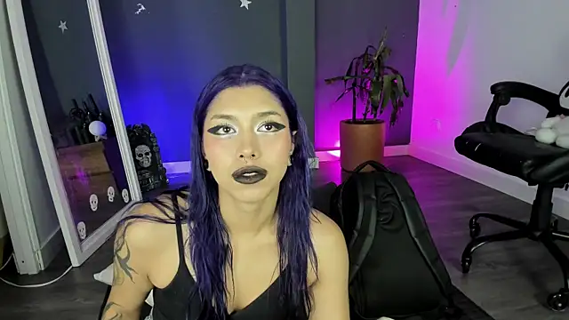 Snapshot of Raven_Witch_ chatting on 24, 7, 2026 Raven Witch online show from 24, 7, 2026