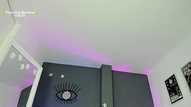 Snapshot of Raven_Witch_ chatting on 6, 8, 2026 Raven Witch online show from 6, 8, 2026