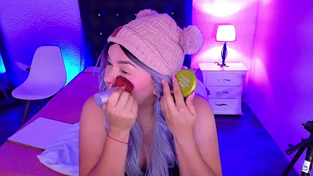 Snapshot of Cuckold_lover69 chatting on 6, 3, 2025 Cuckold lover69 online show from 6, 3, 2025