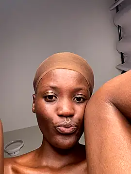 Fanclubbbbb online show from 2, 11, 2025