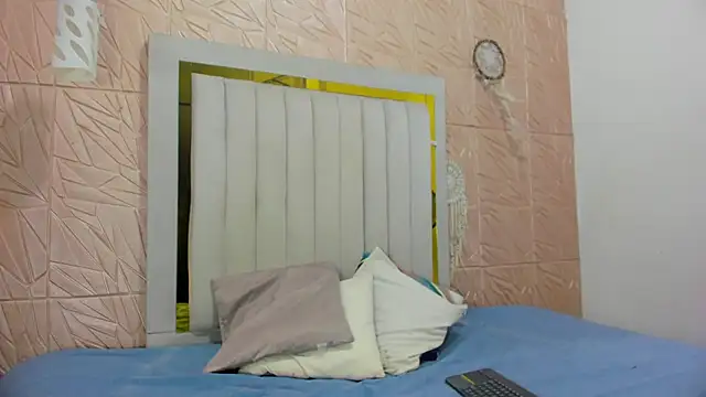 Ammy Connor1 online show from 11, 11, 2025