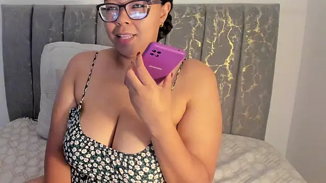 Snapshot of XMara chatting on 16, 6, 2026 XMara online show from 16, 6, 2026