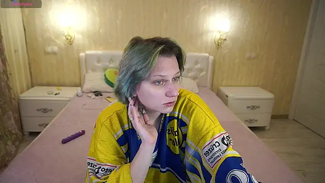 LunaaMayy online show from 5, 2, 2026