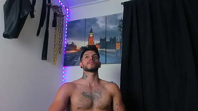 Snapshot of JuanBlade chatting on 4, 3, 2025 JuanBlade online show from 4, 3, 2025