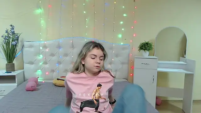 TinaRedly online show from 29, 1, 2025